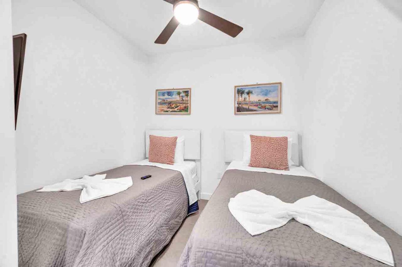 Apartamento Modern Unit In Downtown With Free Parking *